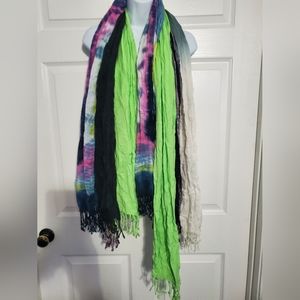 : Lot of 4 preowned ladies scarfs read description multi colors